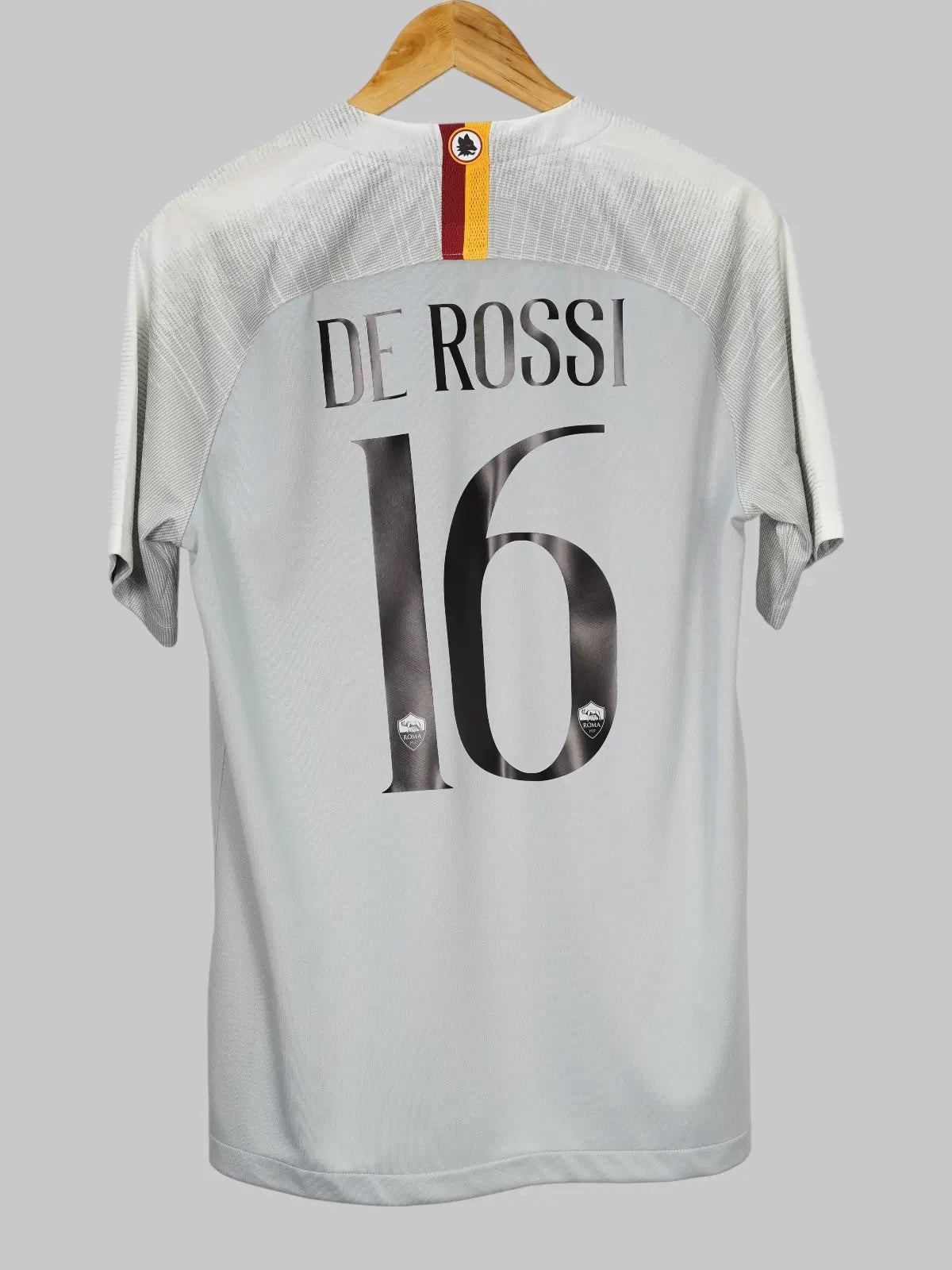 AS Roma Away Shirt 2018/19 De Rossi 16 (M)