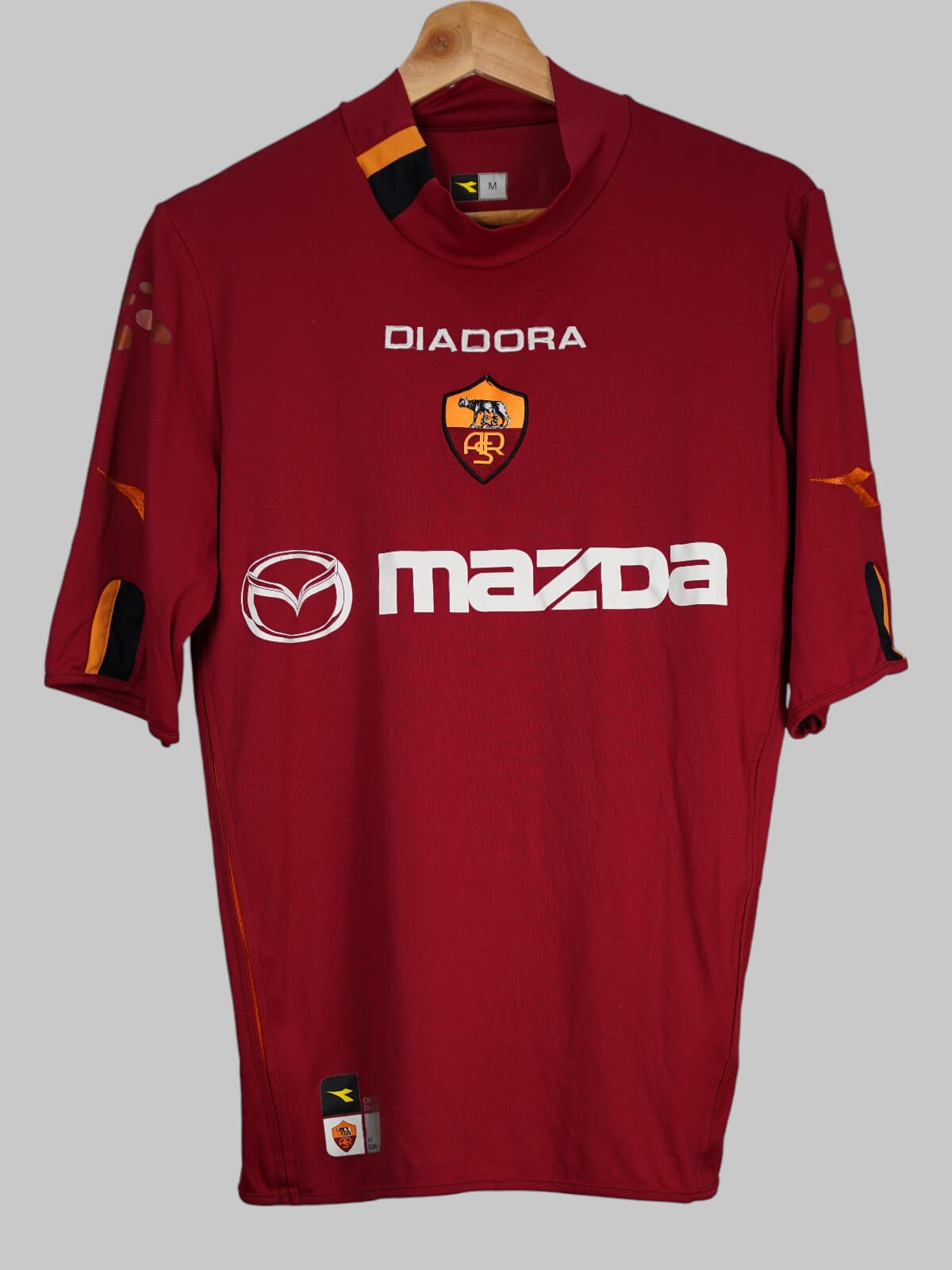 AS Roma Home Shirt 2003/4 Totti 10 (M)