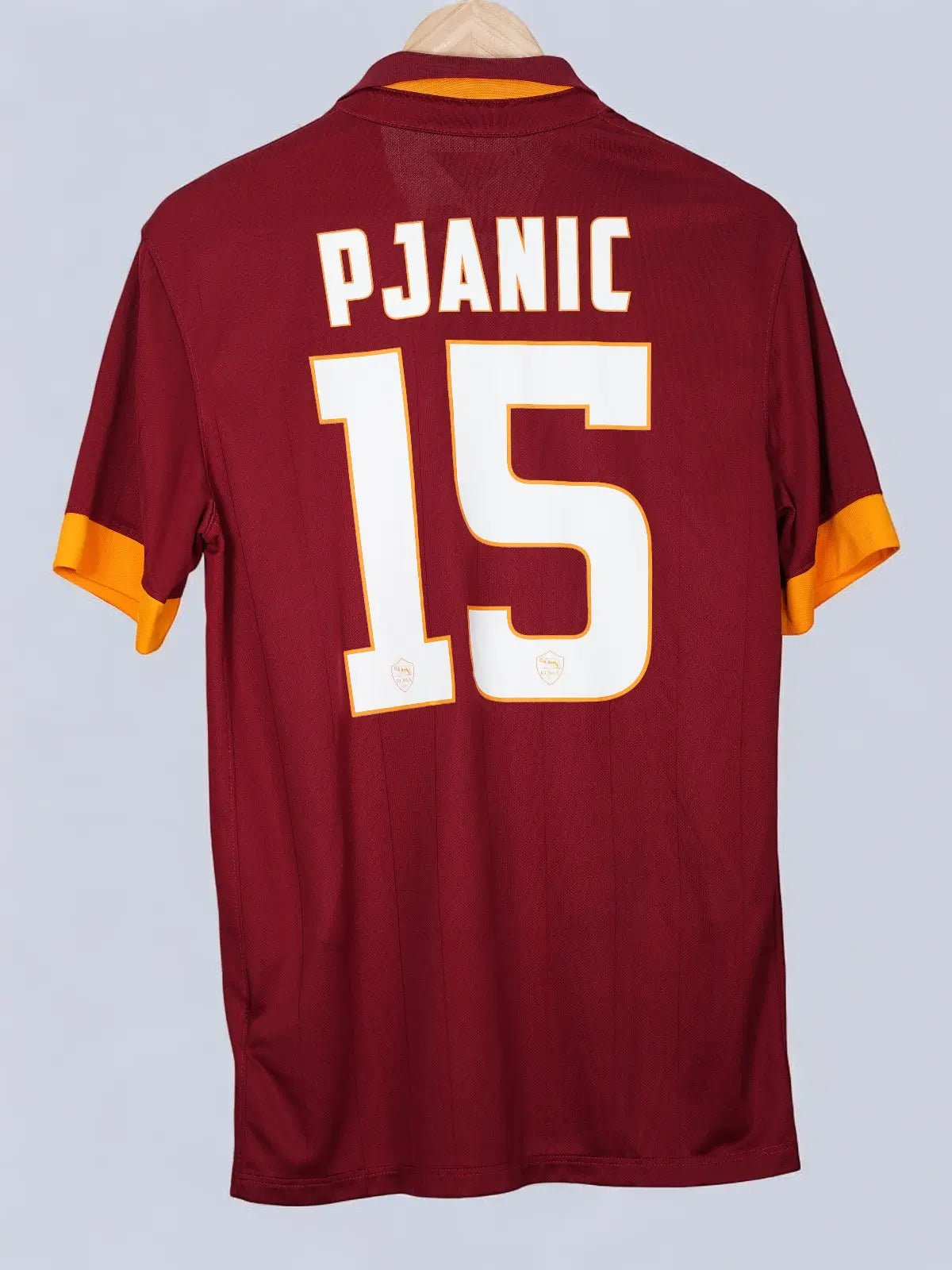 AS Roma Home Shirt 2015/16 Pjanic 15 (M)