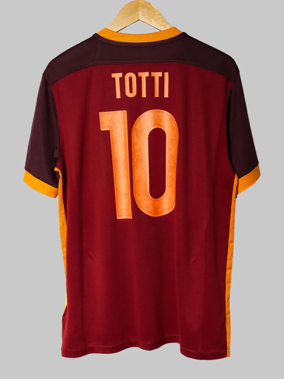 AS Roma Home Shirt 2015/16 Totti 10 (L)