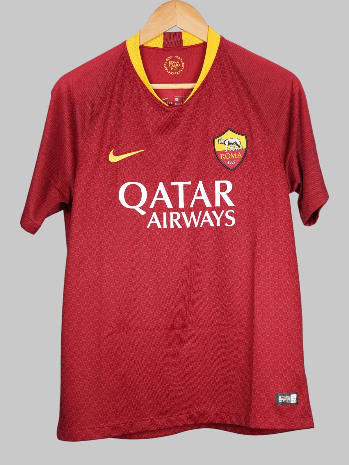 AS Roma Home Shirt 2018/19 De Rossi 16 (M)
