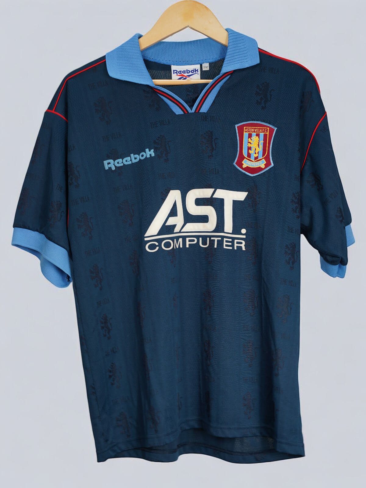 1995-97 Aston Villa Away Shirt (L) Reebok | First11