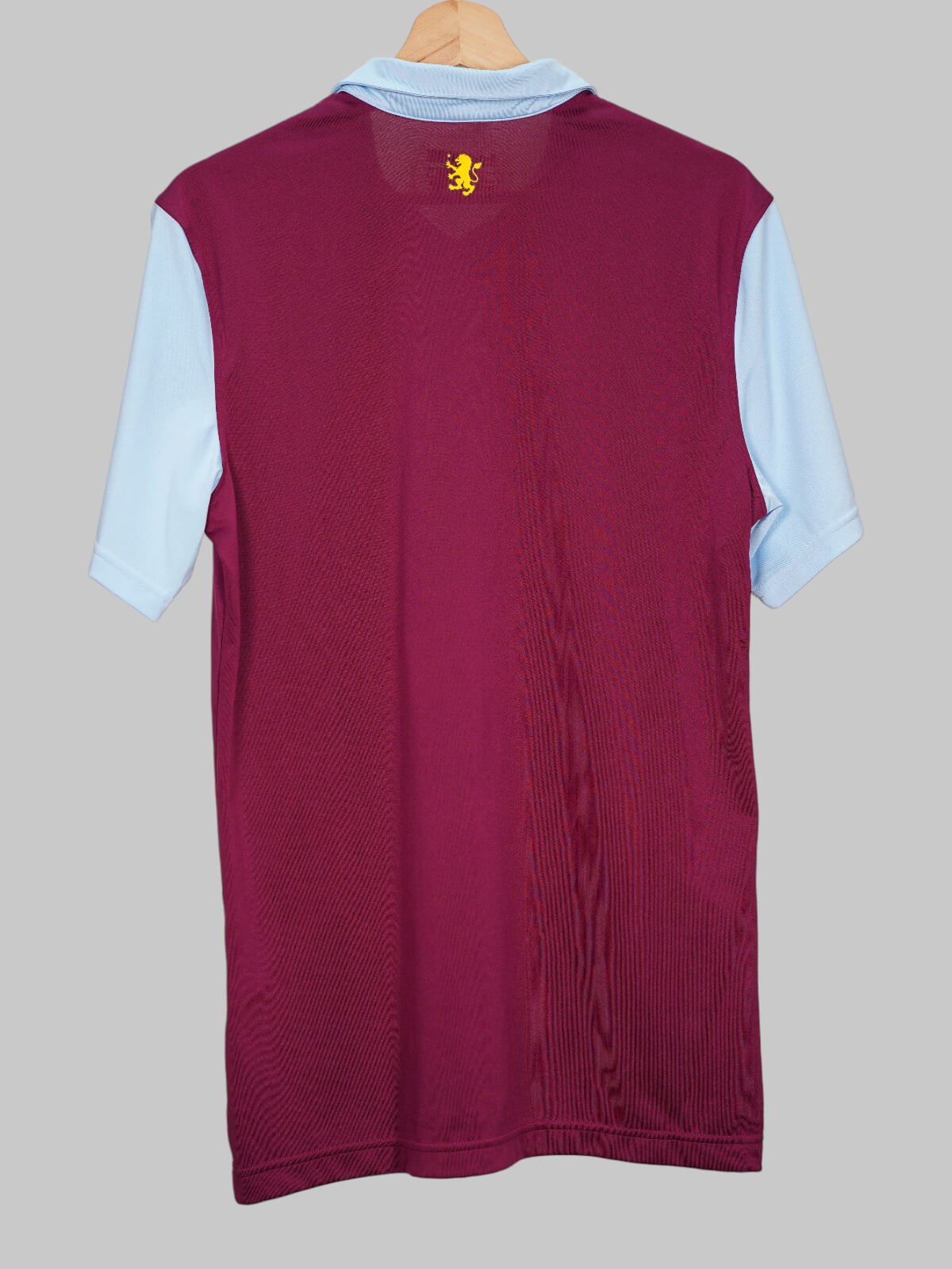 Aston Villa Home Shirt 2016/17 (M)