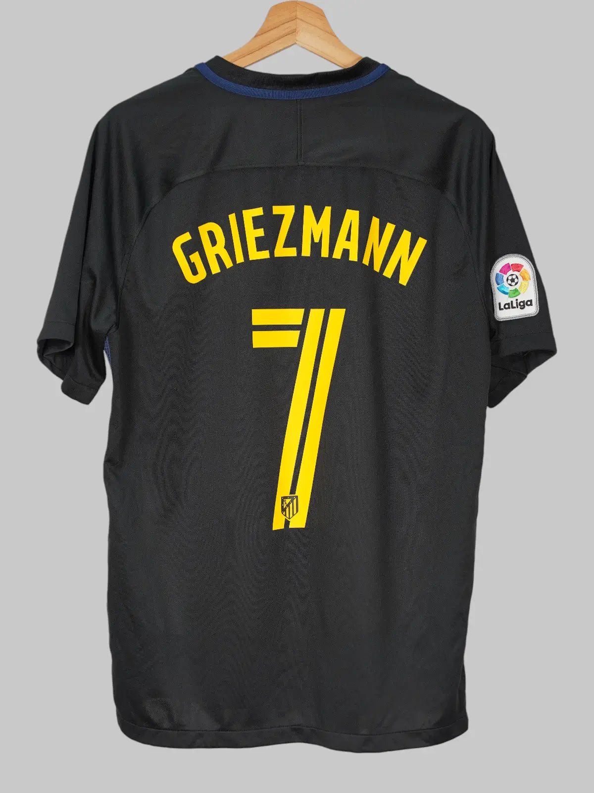 Atletico Madrid Away Shirt 2016/17 Griezmann 7 (L)