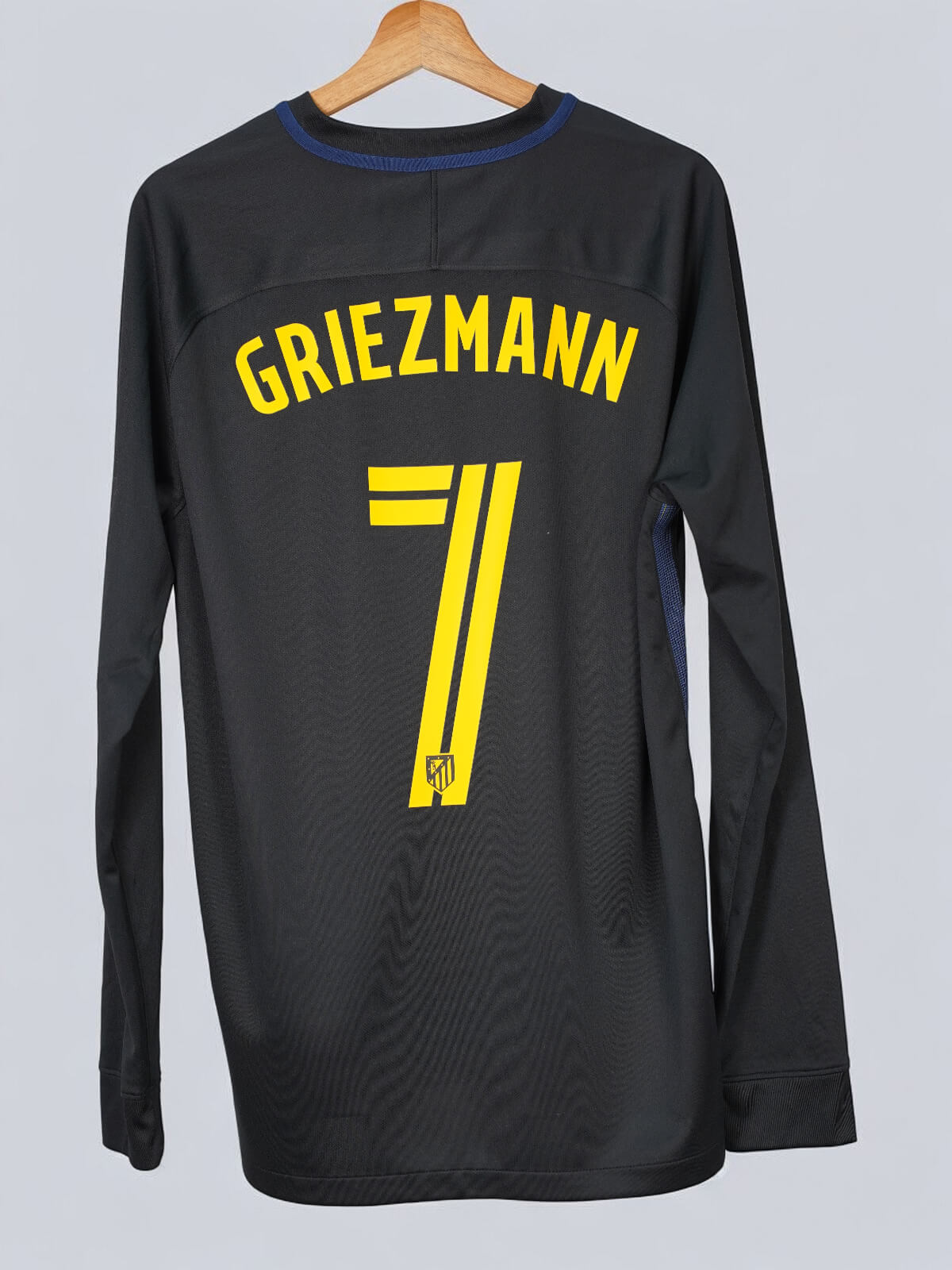 Atletico Madrid Away Shirt L/S 2016/17 Griezmann 7 (L)