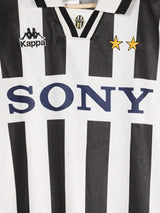1996/97 Juventus Home Shirt (L)