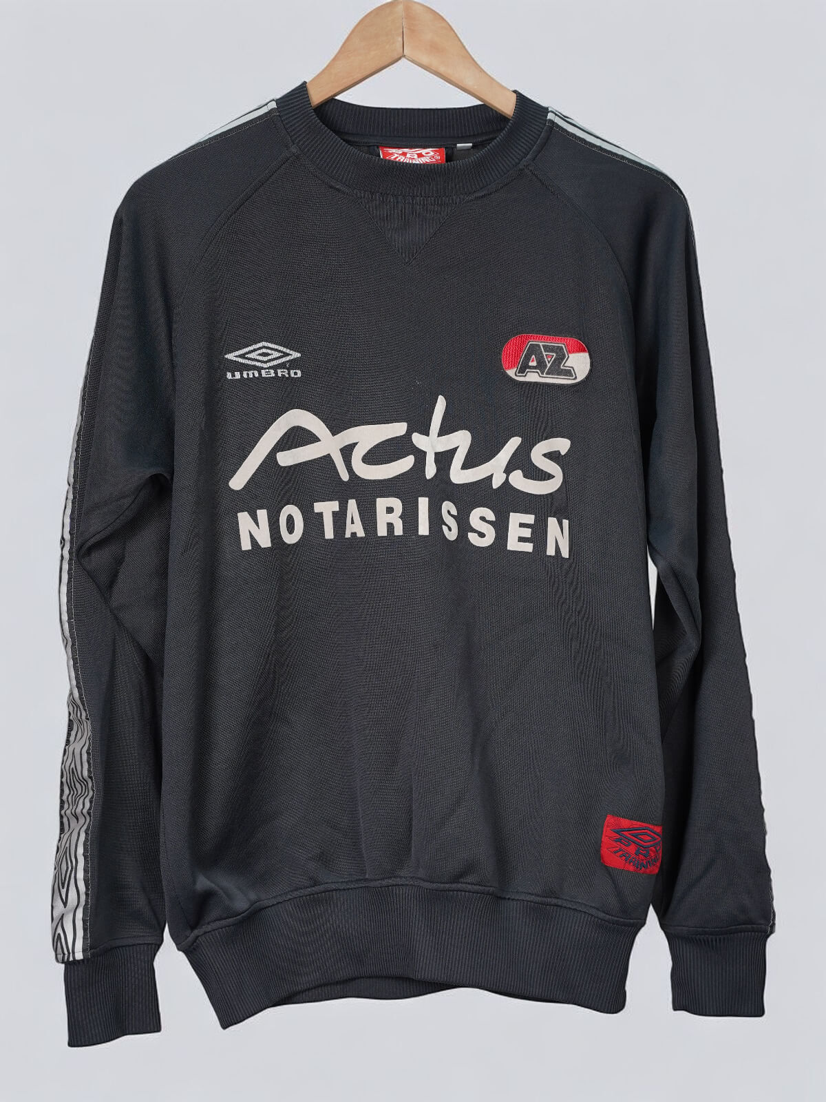 2002-04 AZ Training Sweater (L) Umbro | First11
