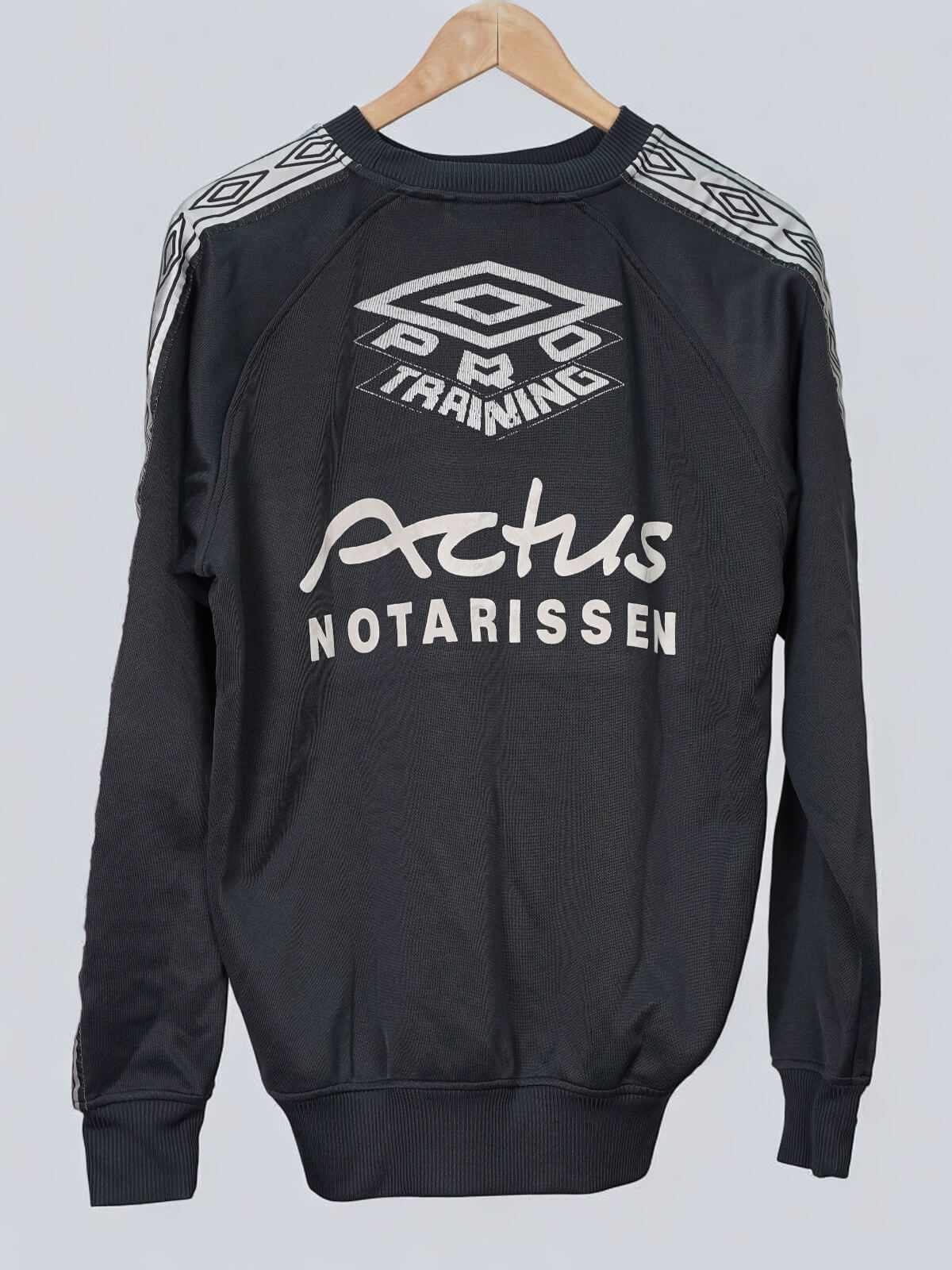 AZ Training Sweater 2002/4 (L)