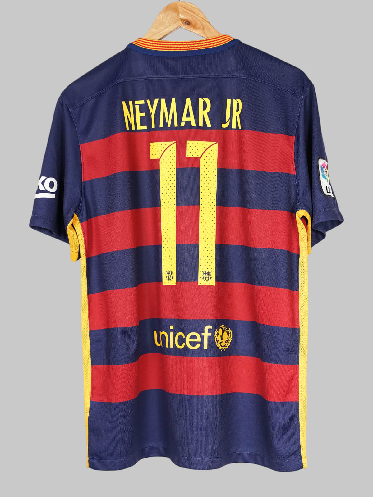 2015/16 Barcelona Neymar Jr #11 Home Shirt (L) Nike | First11