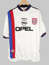 Bayern Munich Away Shirt 1996 - 98 Klinsmann 18 (XL)