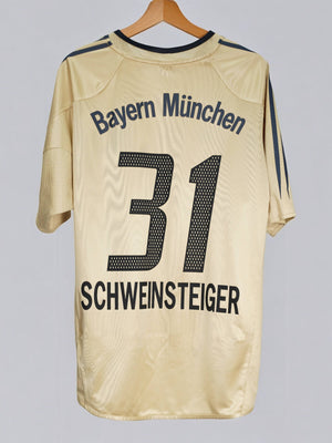 Bayern Munich Away Shirt 2004/5 Schweinsteiger 31 (L)