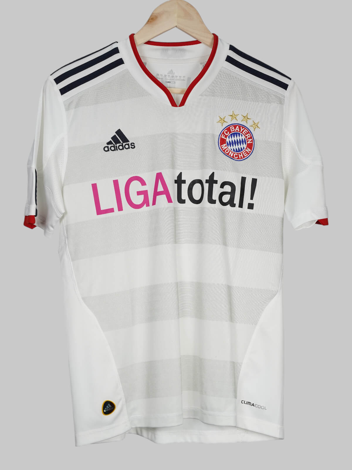 Bayern Munich Away Shirt 2010/11 (Kids L)