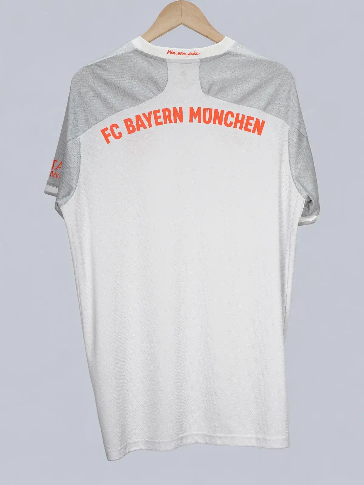 Bayern Munich Away Shirt 2020/21 (XL)