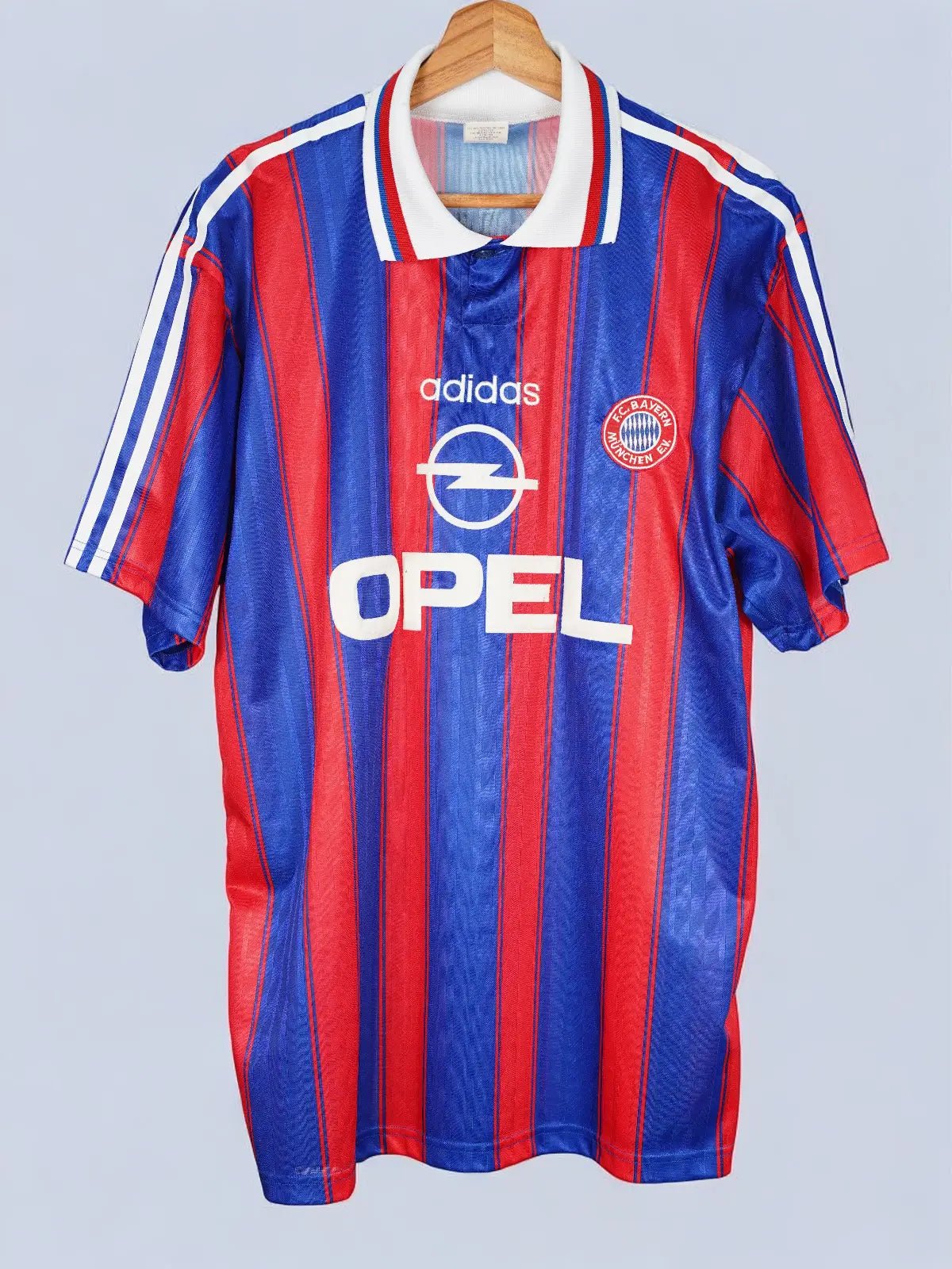 Bayern Munich Home Shirt 1995/1997 (L)