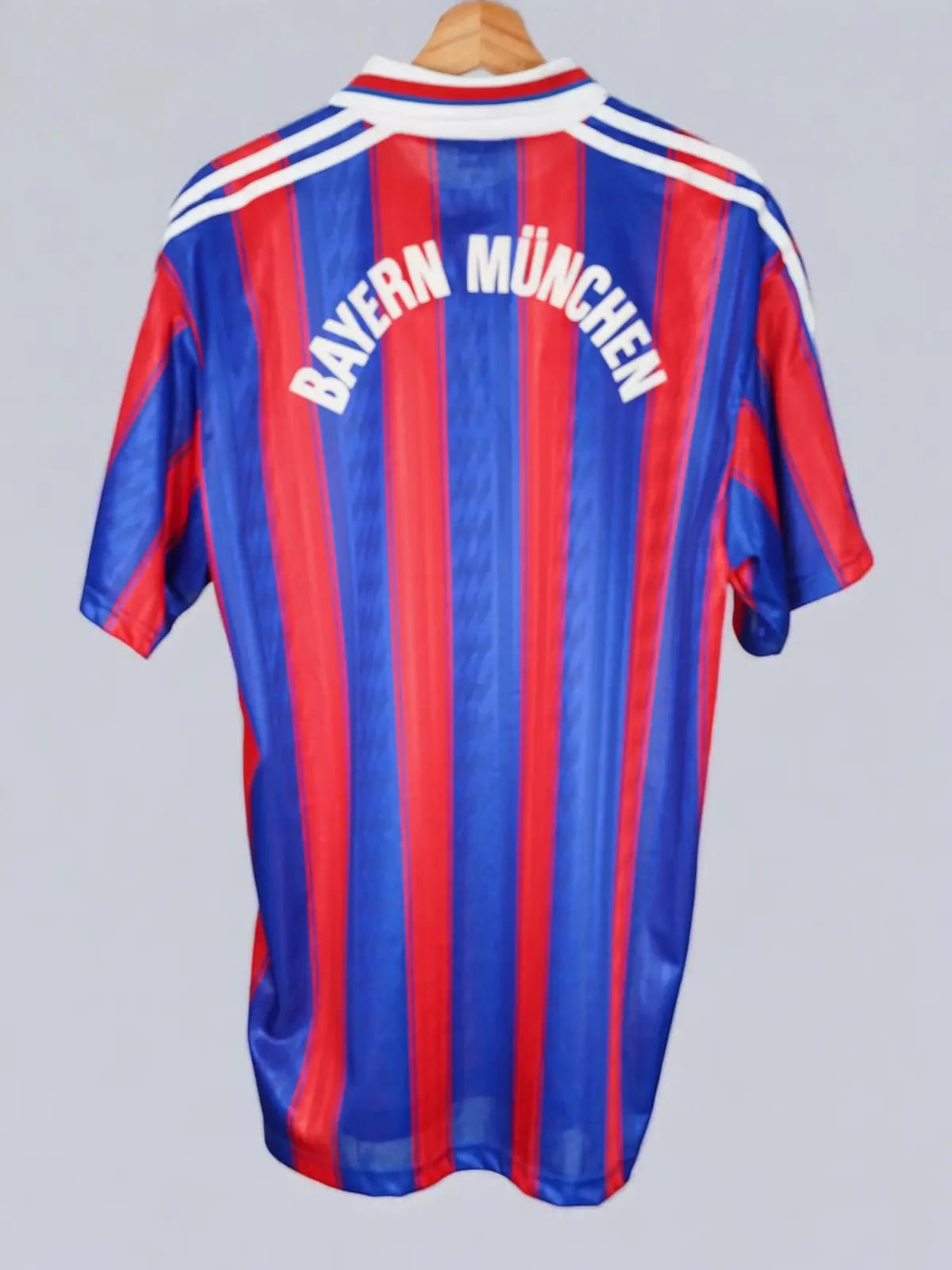 Bayern Munich Home Shirt 1995/1997 (L)