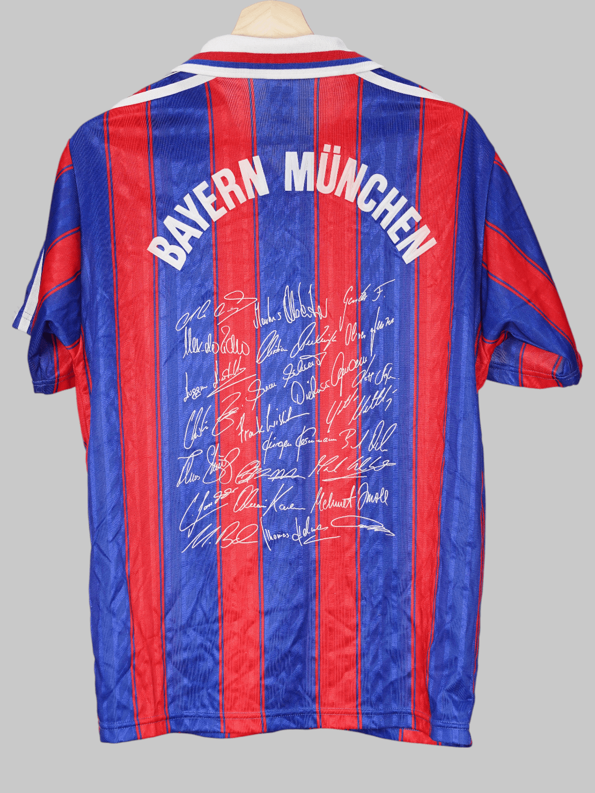 Bayern Munich Home Shirt 1996/97 Signature Shirt (S)