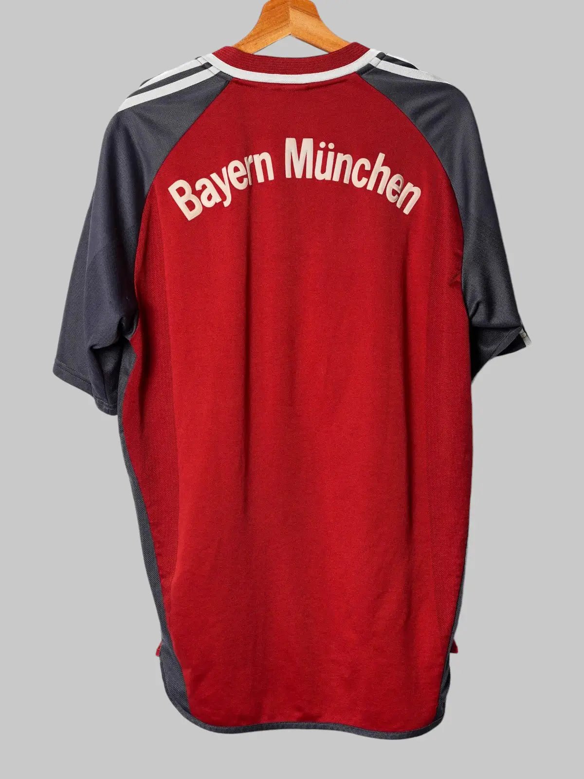 Bayern Munich Home Shirt 2001/03 (L)