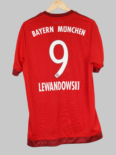 Bayern Munich Home Shirt 2015/16 Lewandowski 9 (L)