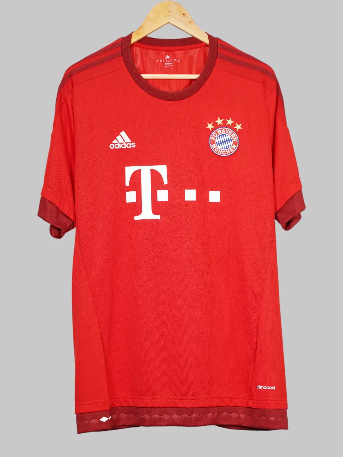 Bayern Munich Home Shirt 2015/16 Lewandowski 9 (XL)