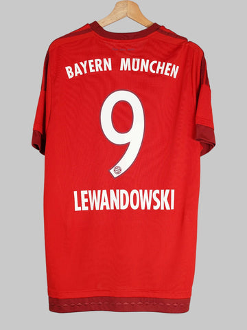 Bayern Munich Home Shirt 2015/16 Lewandowski 9 (XL)