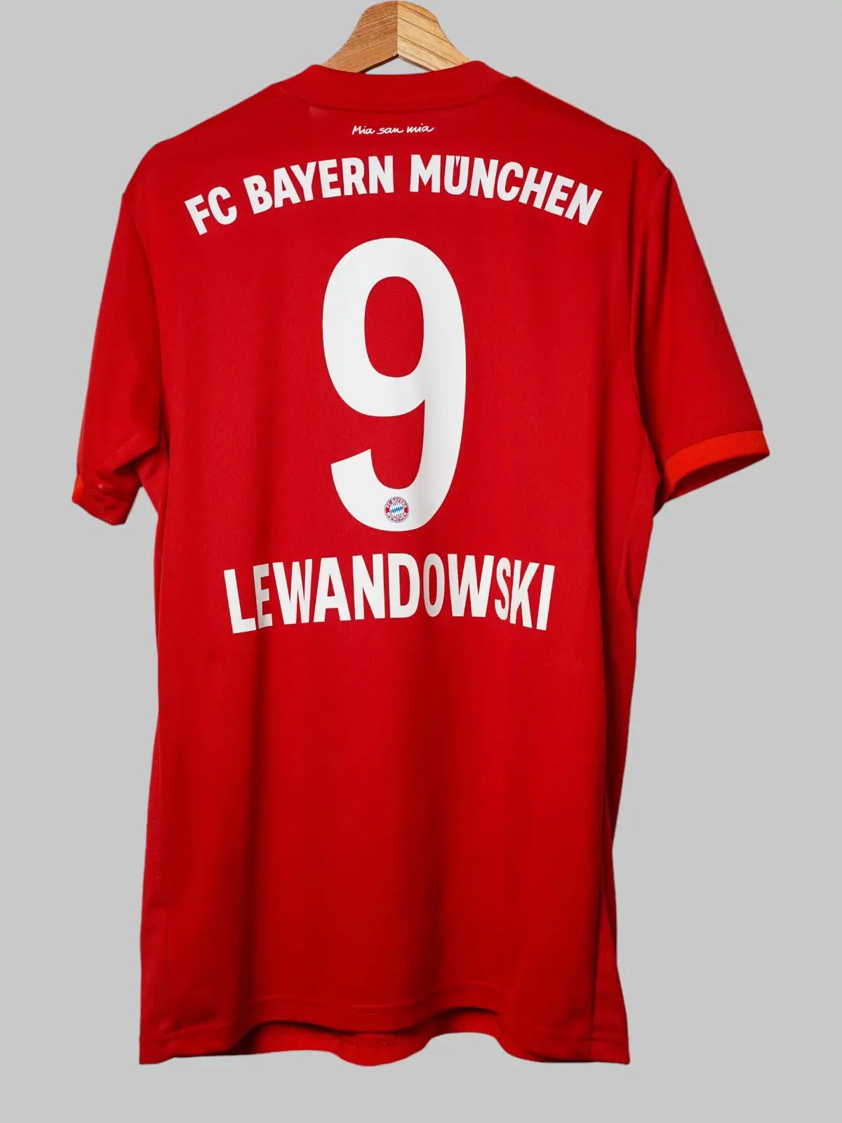 Bayern Munich Home Shirt 2019/20 Lewandowski 9 (L)