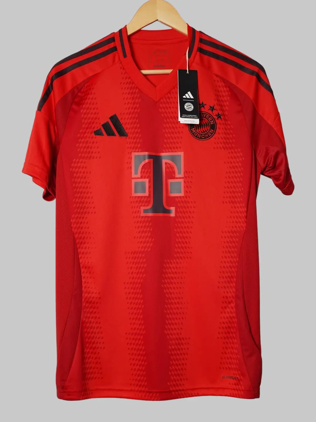Bayern Munich Home Shirt 2024/25 Musiala 42 BNWT (M)