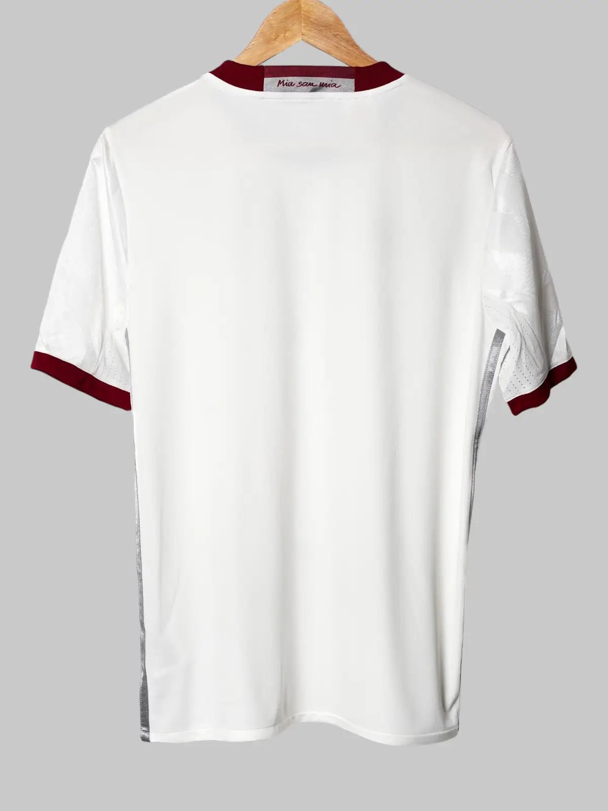 Bayern Munich Third Shirt 2016/17 (XL Kids)