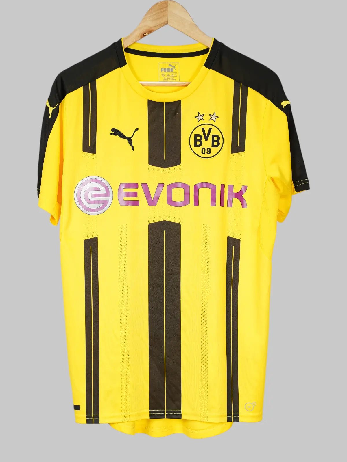 Borussia Dortmund Home Shirt 2016/17 Kagawa 23 (M)