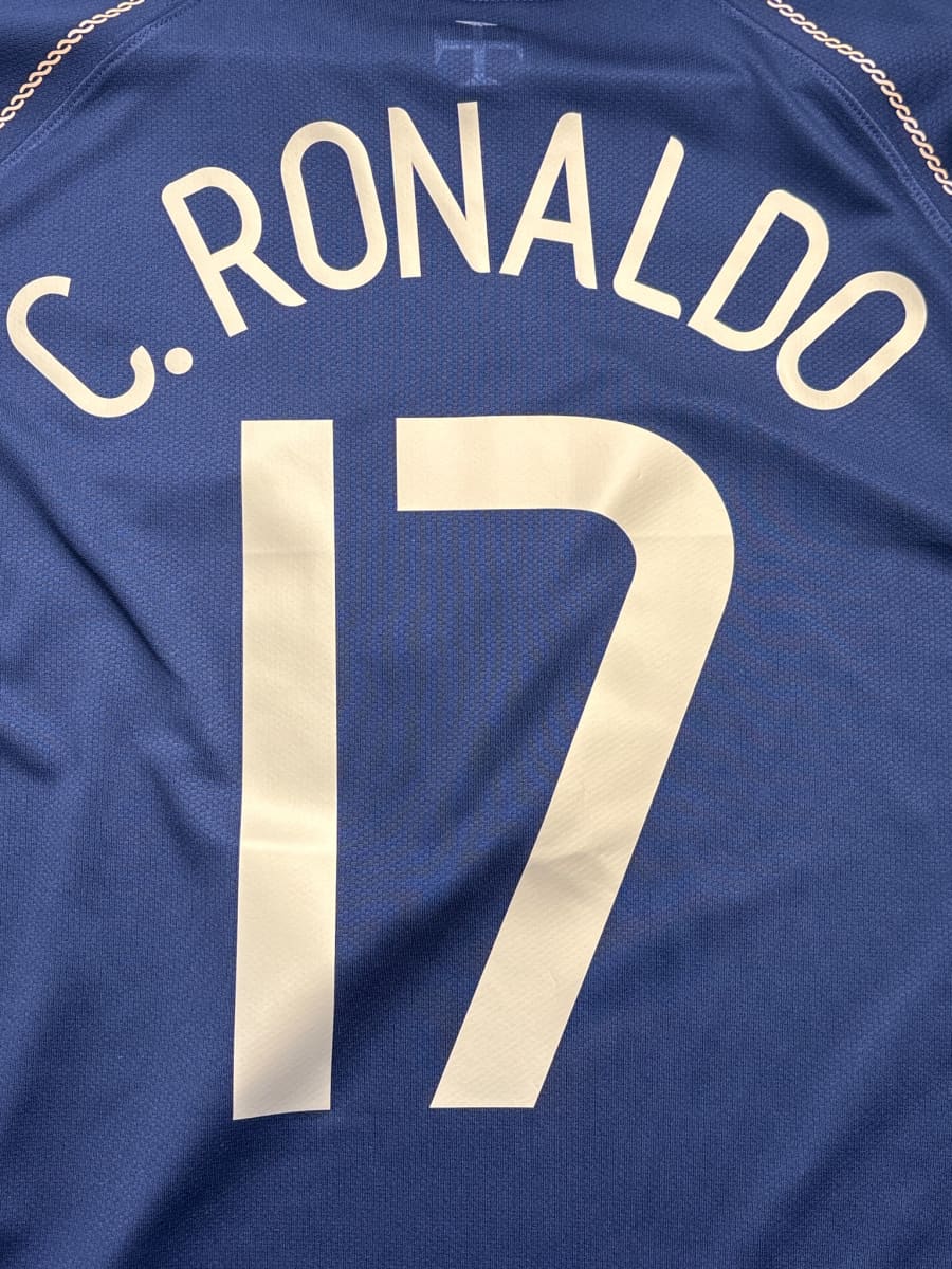 2006/7 Portugal C.Ronaldo #17 Away Shirt (XL)