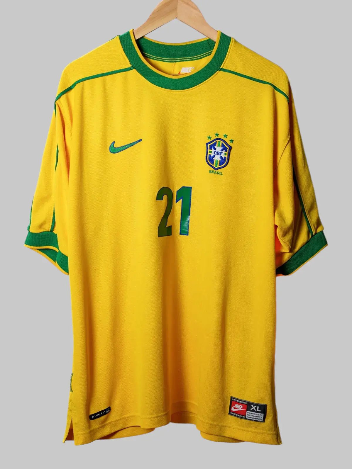 Brazil 1998/99 Home Shirt Ronaldinho 21 (XL)