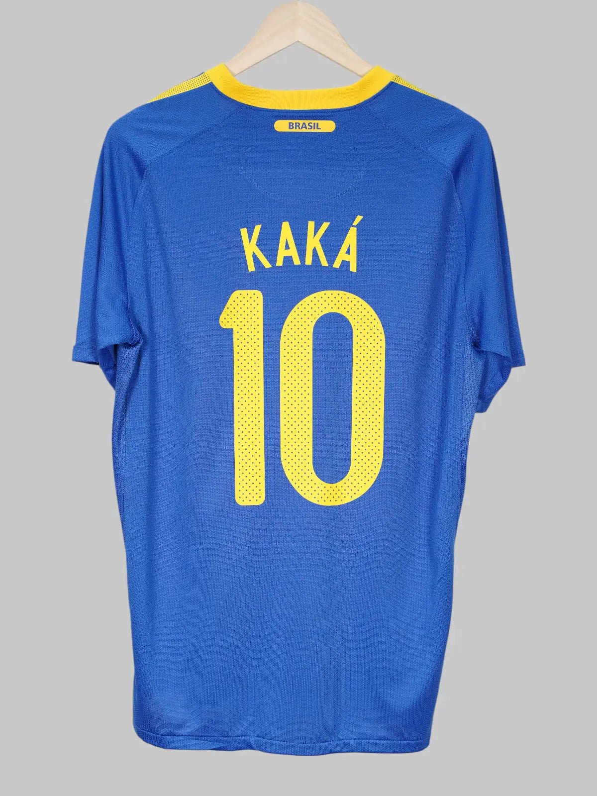 Brazil Away Shirt 2010/11 Kaka 10 (L)