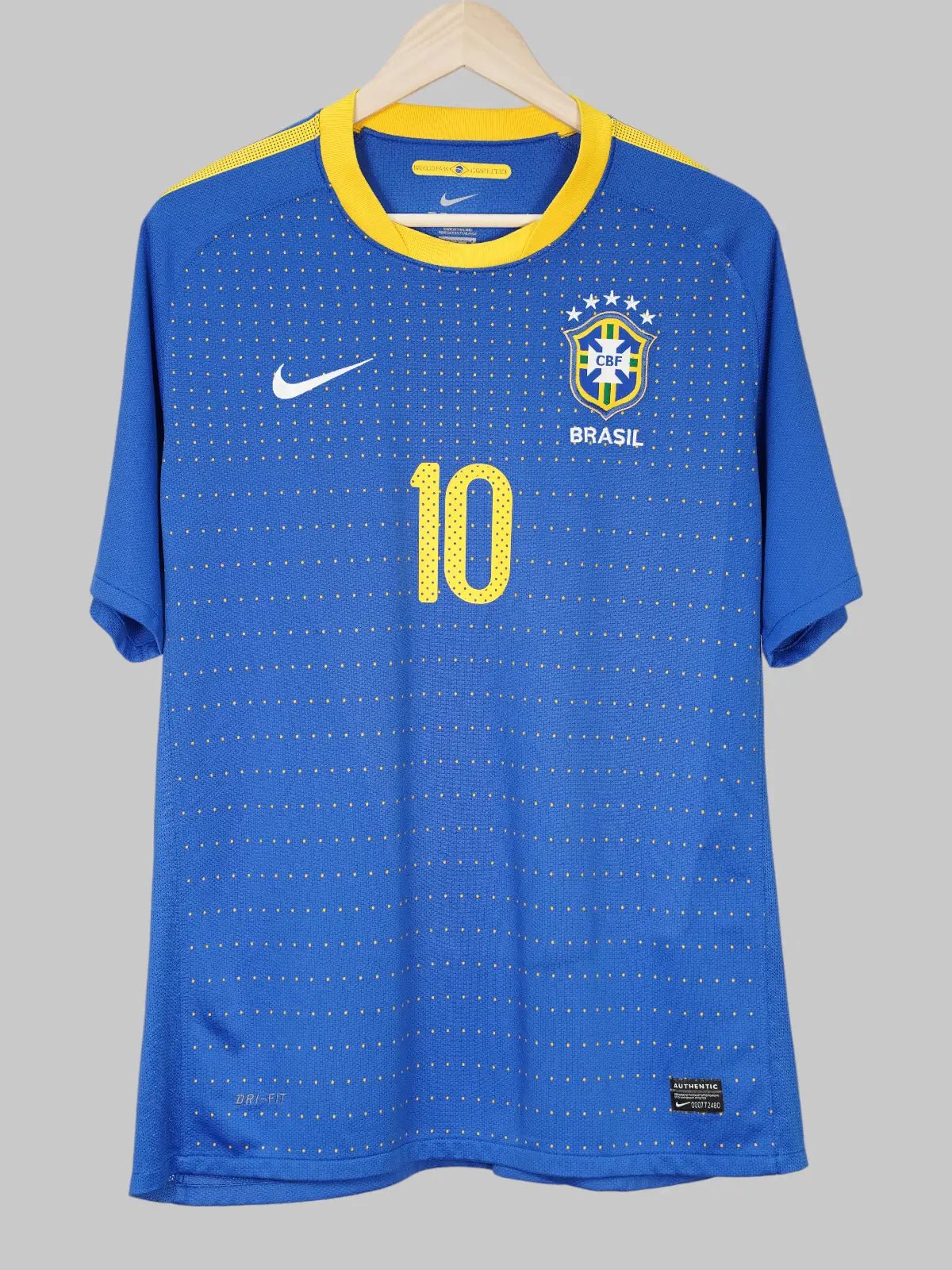 Brazil Away Shirt 2010/11 Kaka 10 (L)