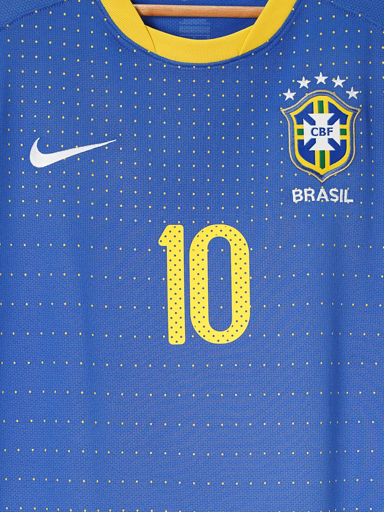 Brazil Away Shirt 2010/11 Kaka 10 (L)