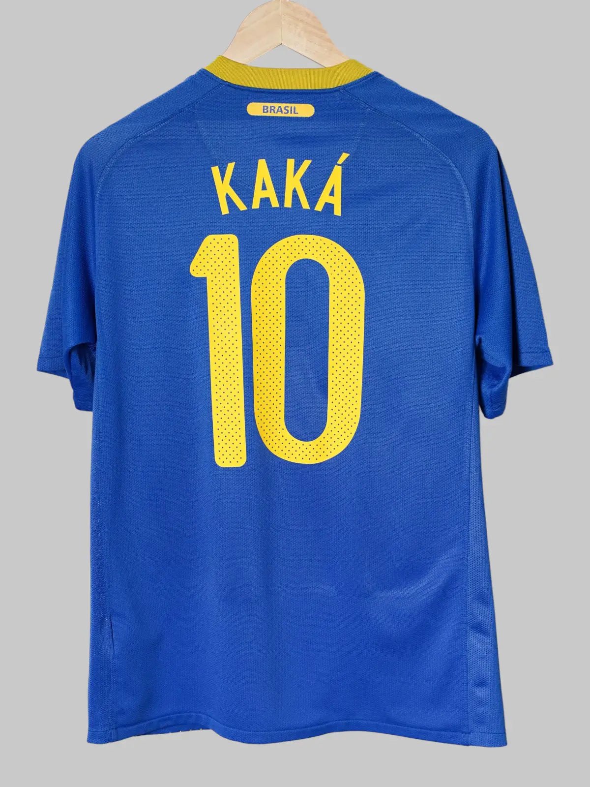 Brazil Away Shirt 2010/11 Kaka 10 (M)