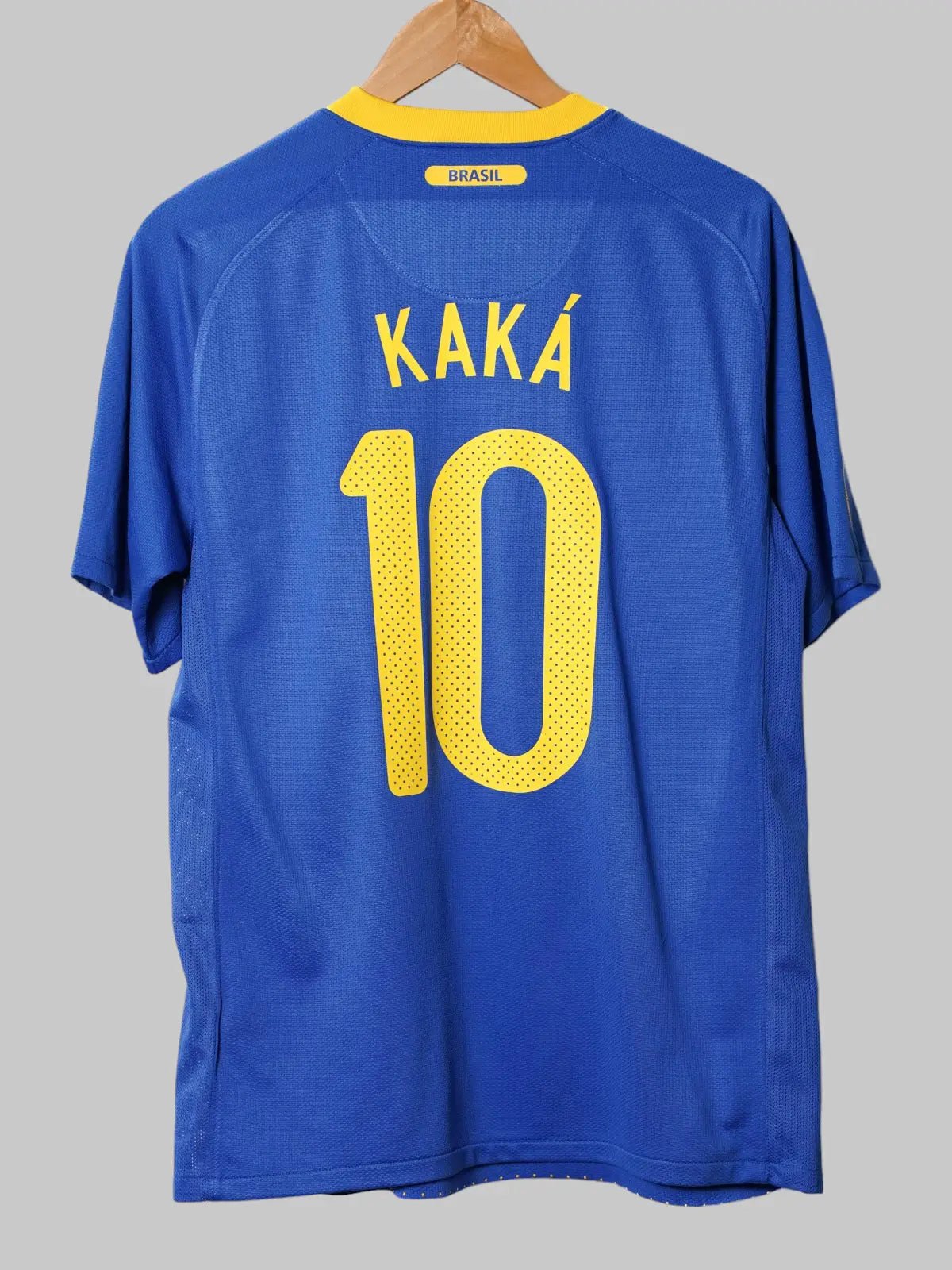 Brazil Away Shirt 2010/11 Kaka 10 (M)