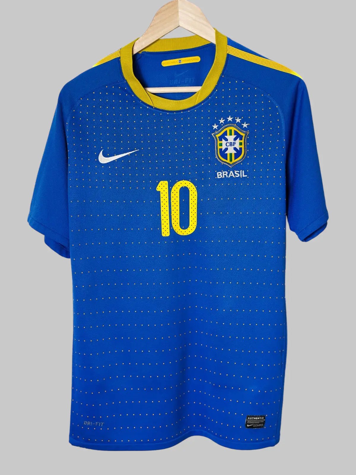 Brazil Away Shirt 2010/11 Kaka 10 (M)