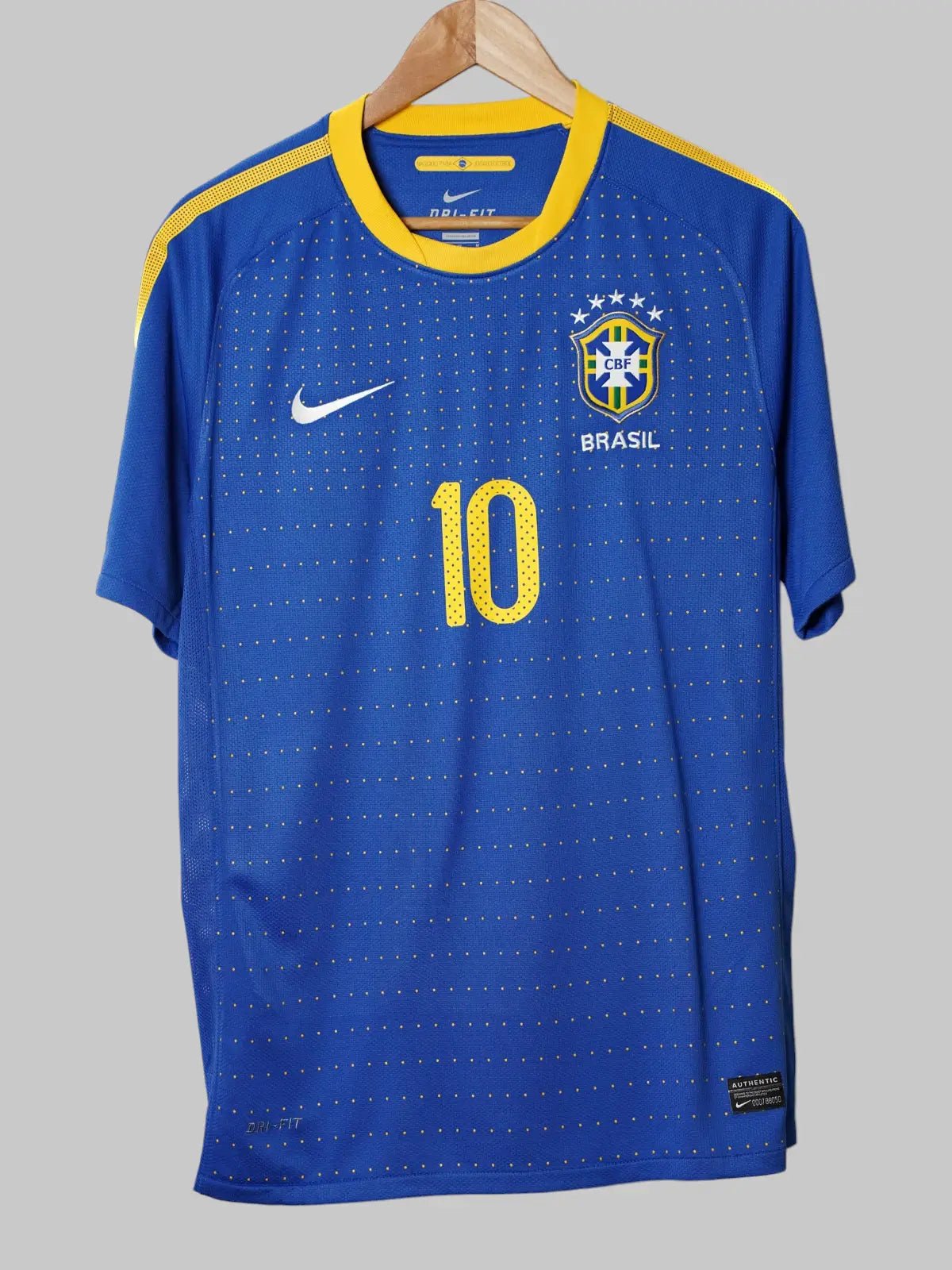 Brazil Away Shirt 2010/11 Kaka 10 (M)