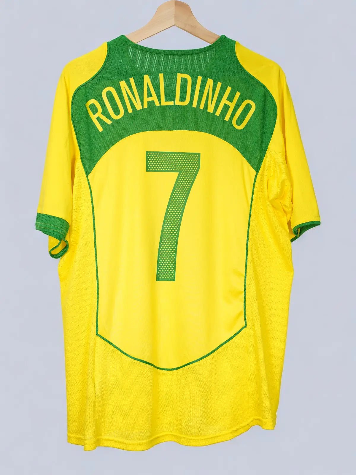 Brazil Home Shirt 2004/5 Ronaldinho 7 (L)