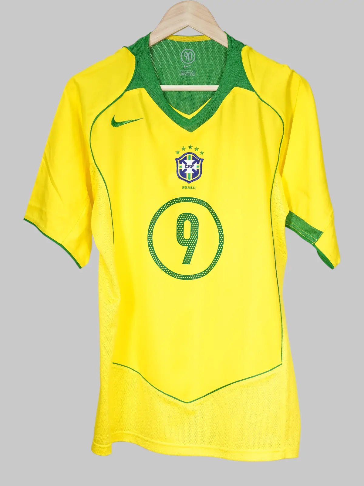 Brazil Home Shirt 2004/6 Ronaldo 9 (M)