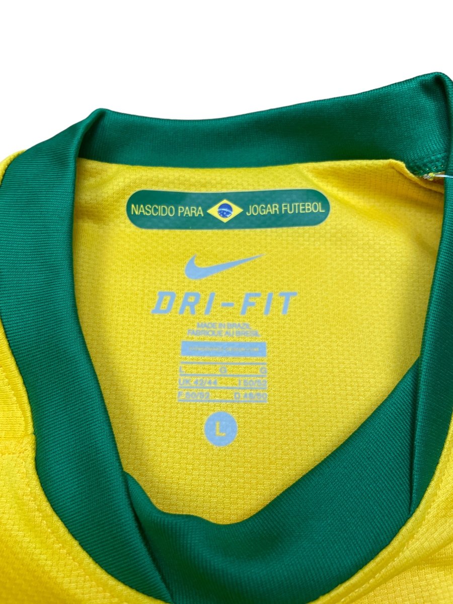 Brazil Home Shirt 2010/11 Kaka #10 BNWT - 9/10 - L