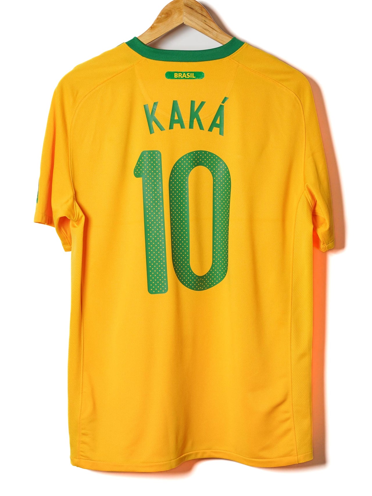 Brazil Home Shirt 2010/11 Kaka 10 (L)