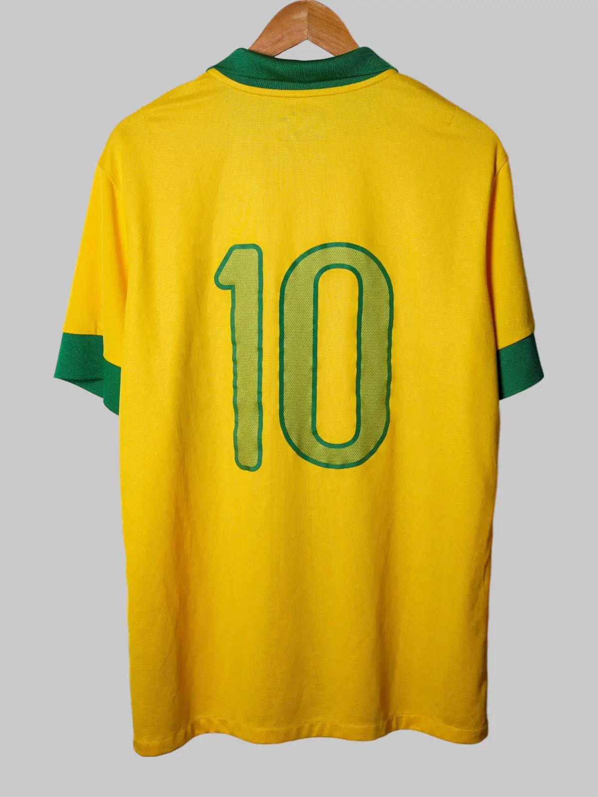 Brazil Home Shirt 2013/14 10 (L)