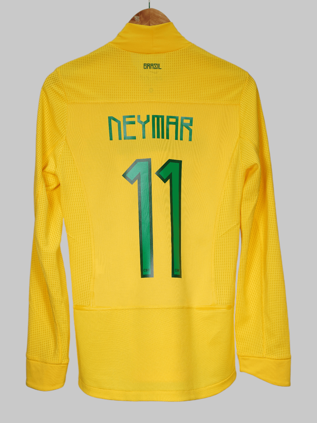 Brazil Home Shirt L/S 2011/12 Neymar 11 Player Issue (M)