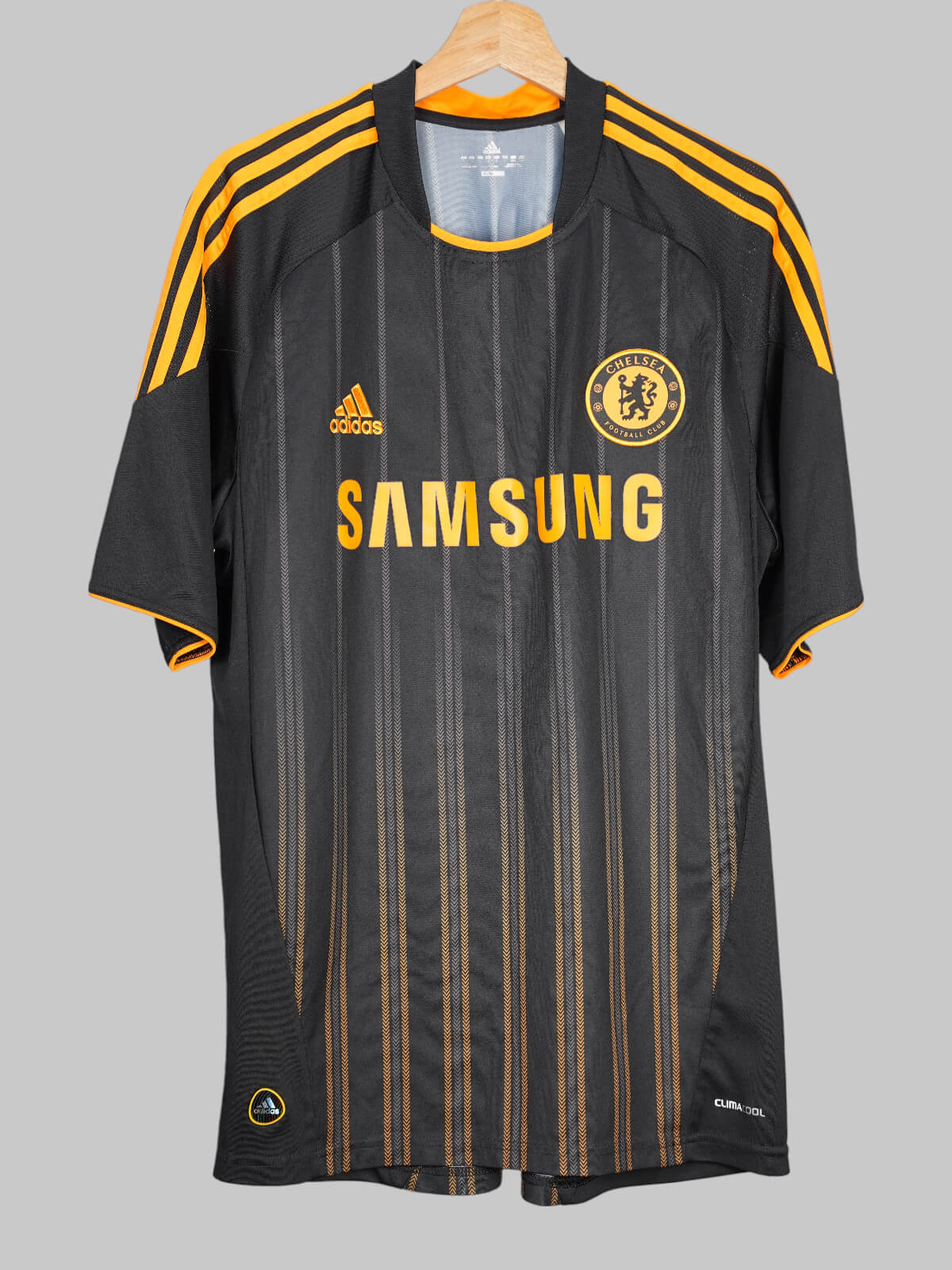 Chelsea Away Shirt 2010/11 Drogba 11 (L)