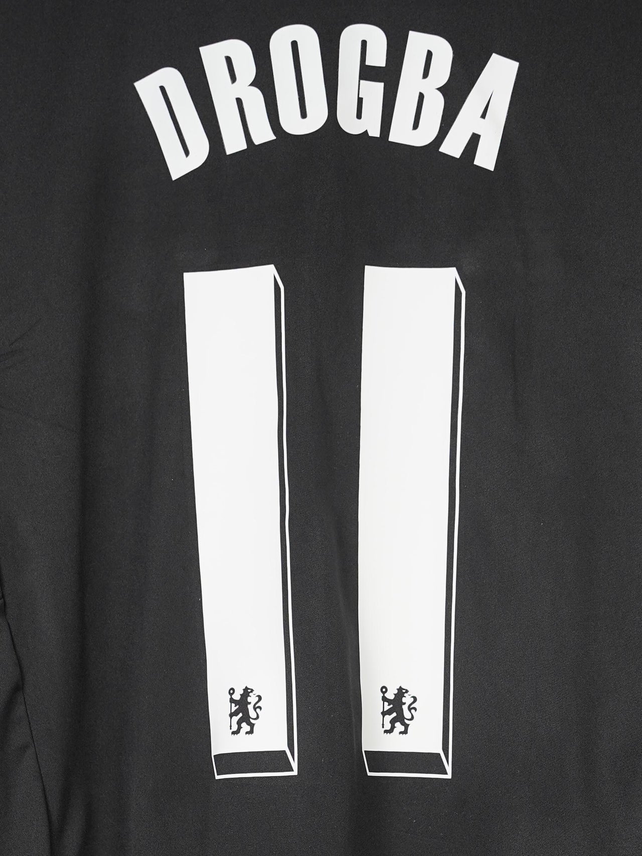 Chelsea Away Shirt 2011/12 Drogba 11 (M)