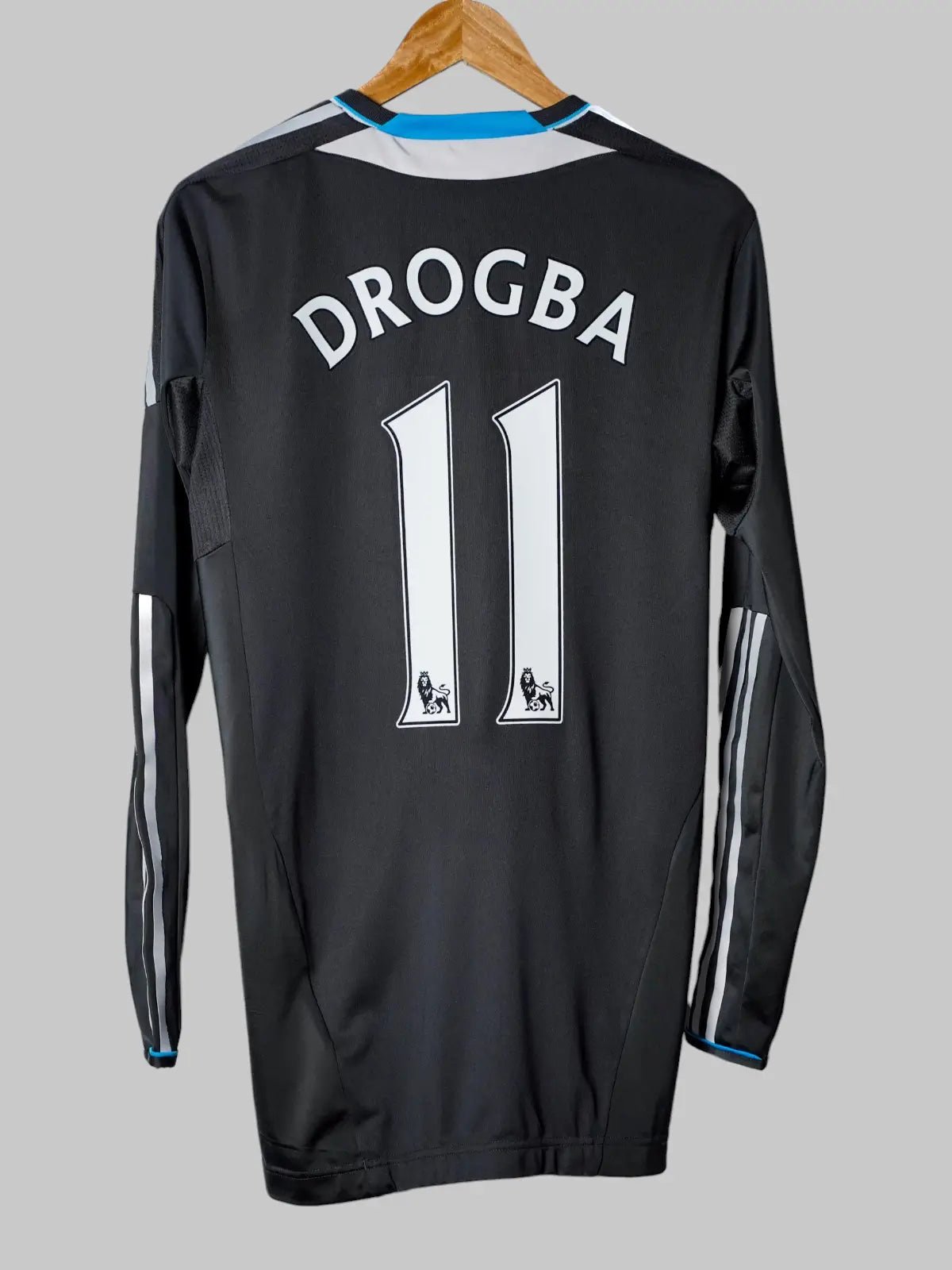 Chelsea Away Shirt 2011/12 L/S Player Issue Drogba 11 (XL)