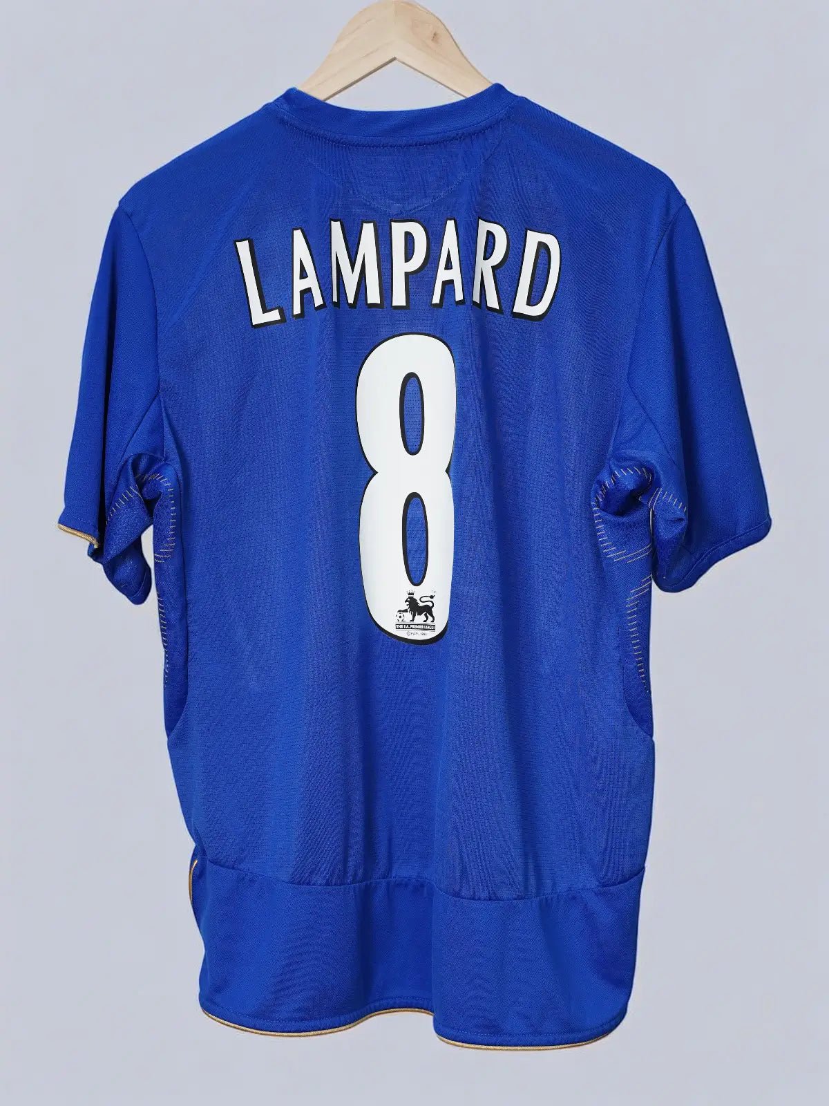 2005/06 Chelsea Lampard #8 Home Shirt (S) Umbro | First11