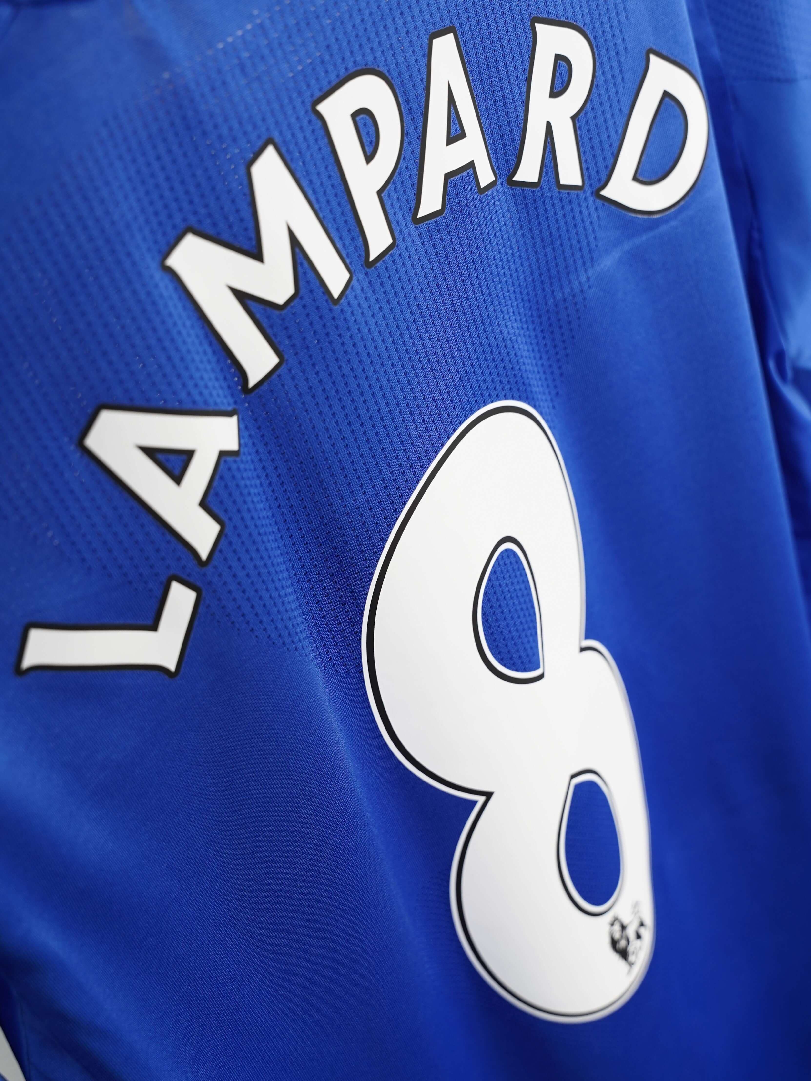 2010/11 Chelsea Lampard #8 Home Shirt (M) Adidas | First11