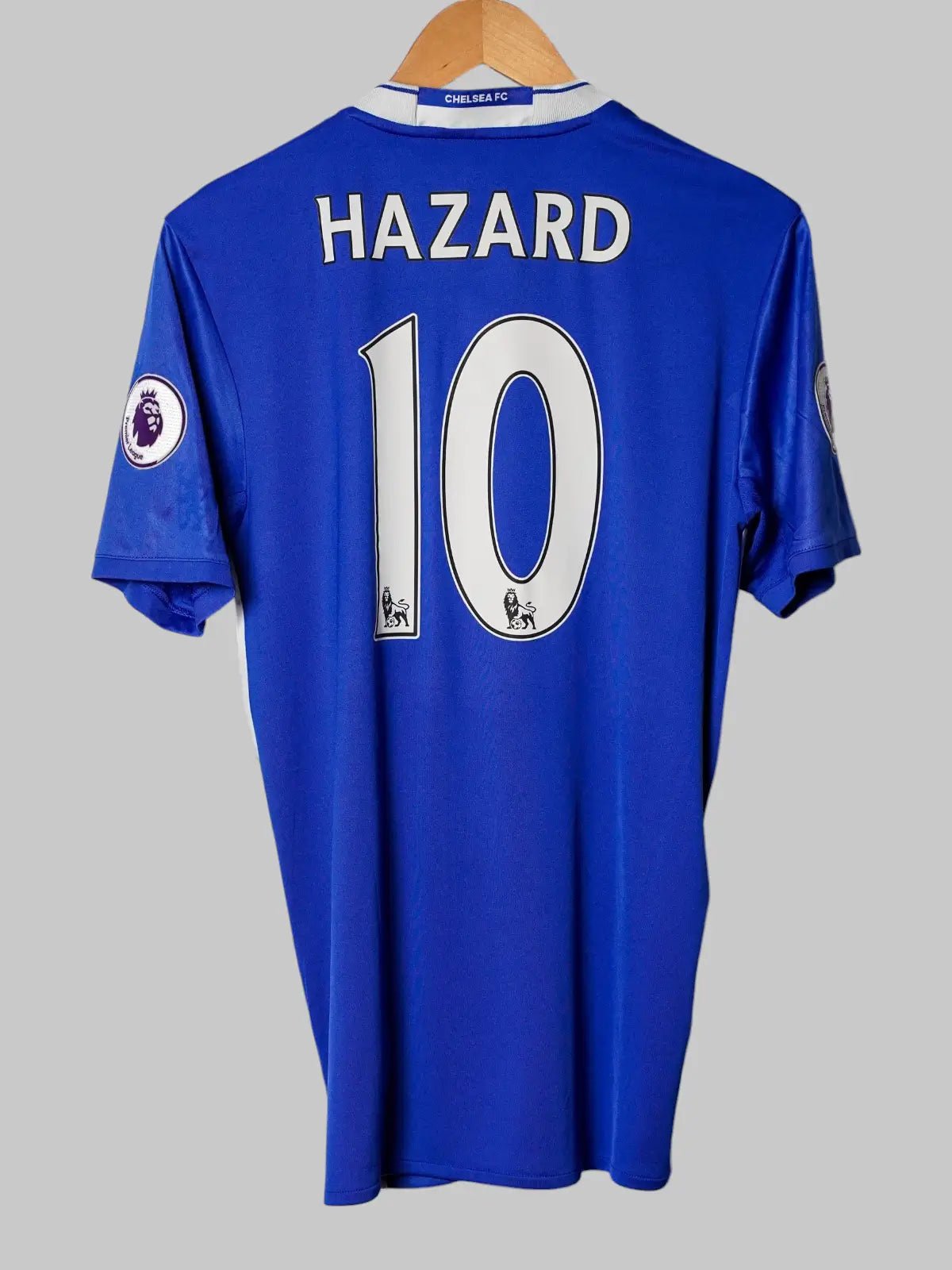 Chelsea Home Shirt 2016/17 Hazard 10 (M)