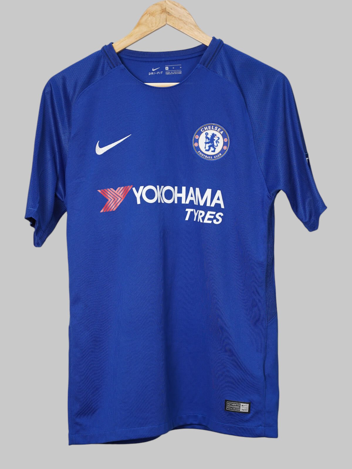 Chelsea Home Shirt 2017/18 Hazard 10 (M)